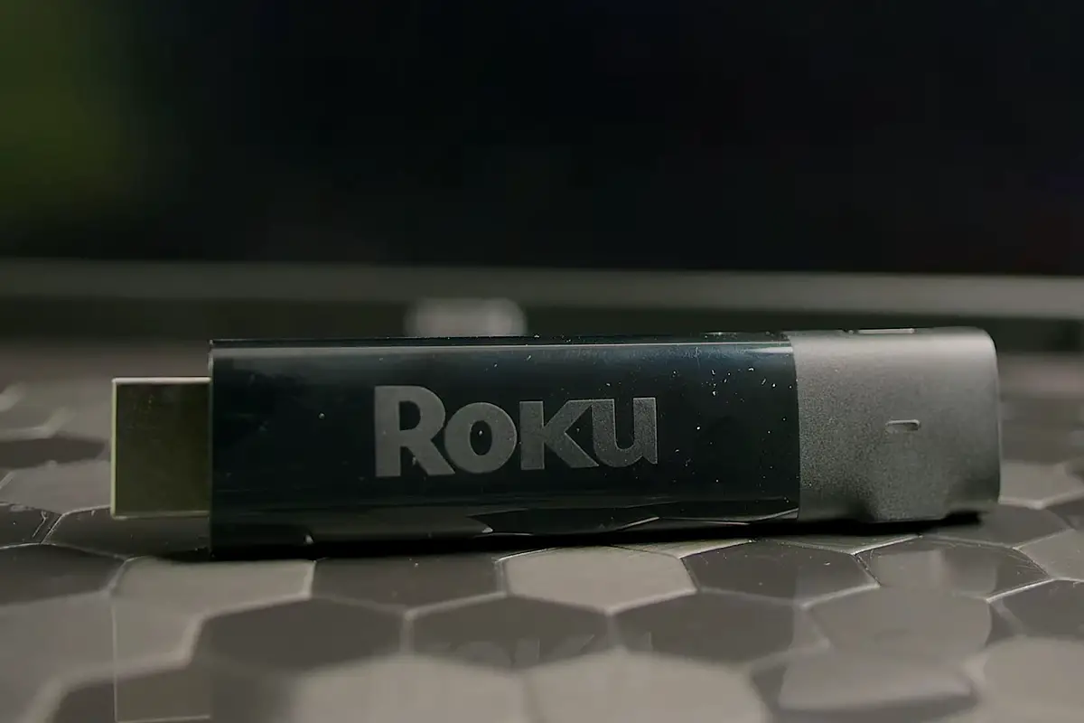 How To Connect A Roku Stick To A Projector Is It Even Possible